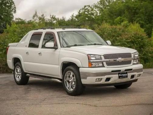 Summit White 2005 Chevrolet Avalanche 1500 Z66