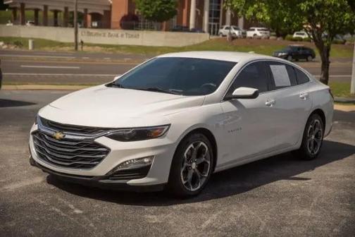 Summit White 2021 Chevrolet Malibu FWD LT