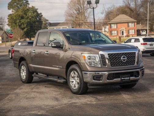2018 Nissan Titan SV