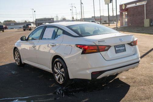 2022 Nissan Altima S FWD