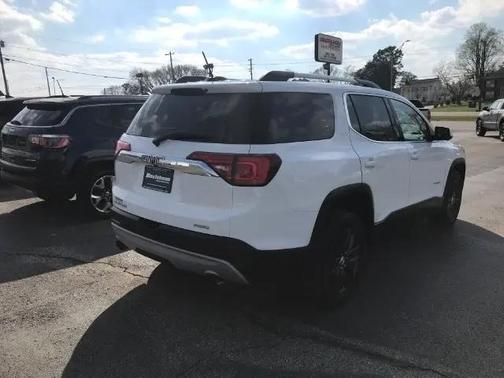 Summit White 2019 GMC Acadia SLT-1