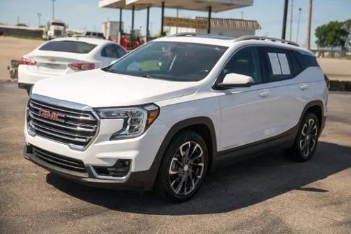 Summit White 2022 GMC Terrain SLT