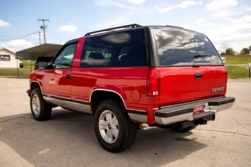 1998 Chevrolet Tahoe Base