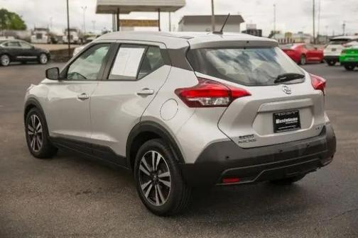Brilliant Silver Metallic 2020 Nissan Kicks SV