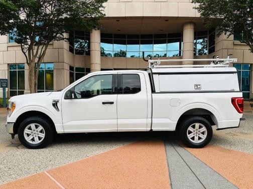 Oxford White 2021 Ford F-150 XLT 2WD SuperCab 6.5' Box