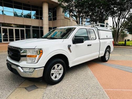Oxford White 2021 Ford F-150 XLT 2WD SuperCab 6.5' Box