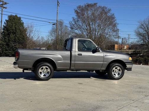1998 Mazda B2500 B2500 SE 2dr Standard Cab SB