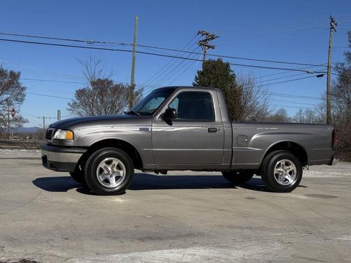 1998 Mazda B2500 B2500 SE 2dr Standard Cab SB