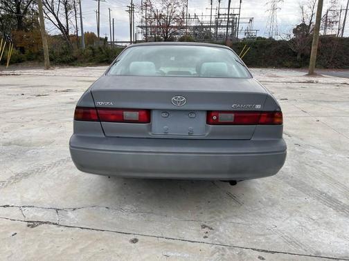 1998 Toyota Camry LE