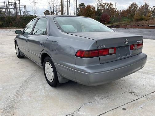 1998 Toyota Camry LE