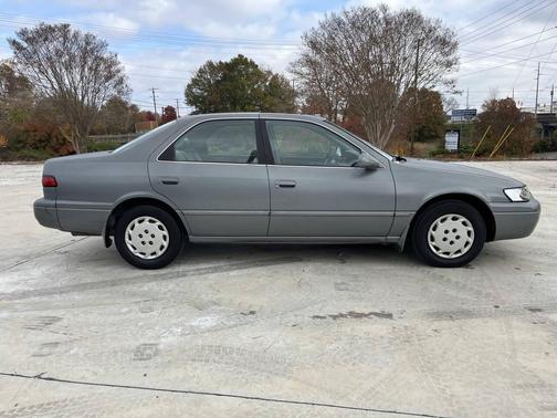 1998 Toyota Camry LE