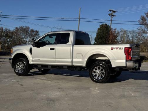 2017 Ford F-350 XLT