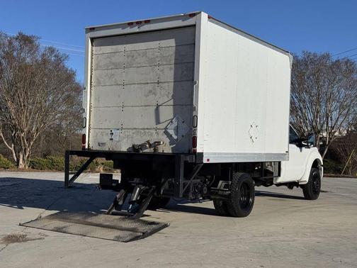 2014 Ford F-450 4X2 2dr Regular Cab 140.8 200.8 in. WB