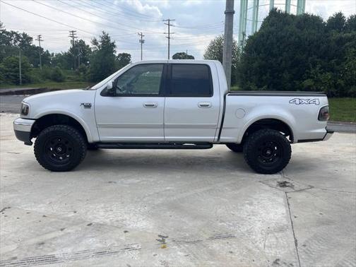 2001 Ford F-150 XLT SuperCrew