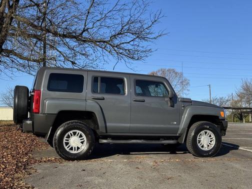 2008 Hummer H3 Base