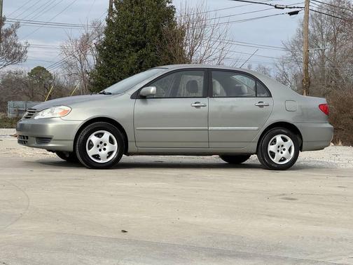 2003 Toyota Corolla LE