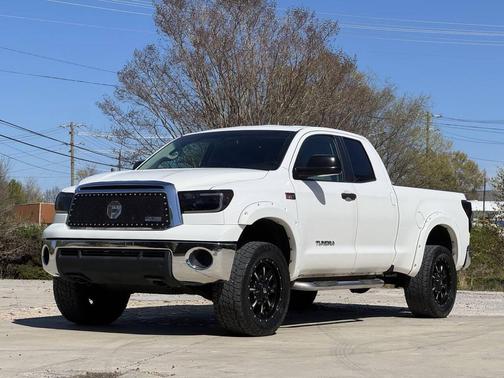 2011 Toyota Tundra Grade