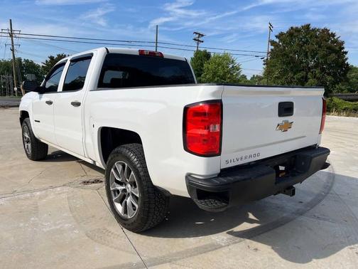Summit White 2017 Chevrolet Silverado 1500 WT