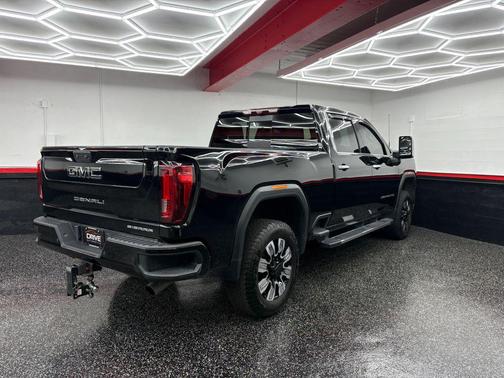 2023 GMC Sierra 2500 Denali