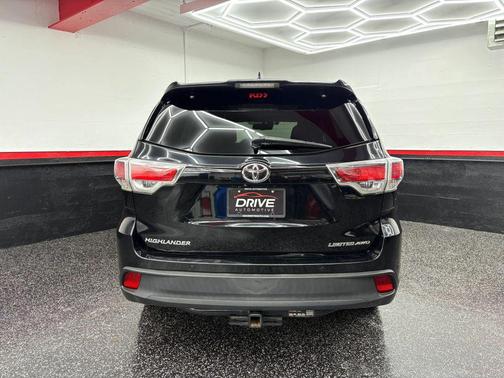 2016 Toyota Highlander Limited Platinum