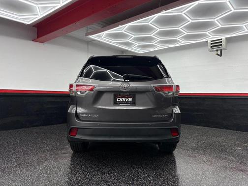 2016 Toyota Highlander Limited