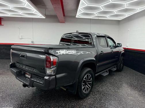 2020 Toyota Tacoma TRD Sport