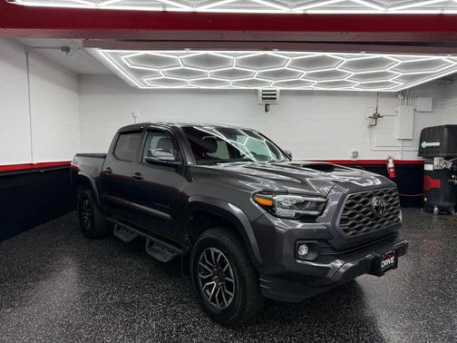 2020 Toyota Tacoma TRD Sport