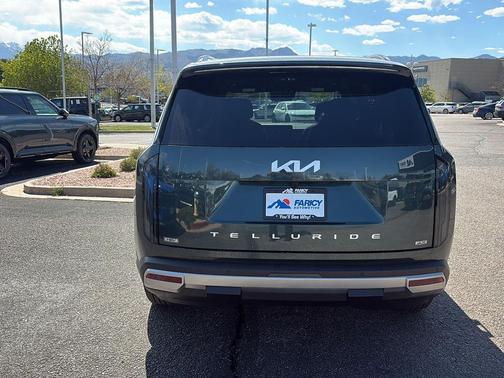 Black Jade Green 2027 Kia Telluride Hybrid EX