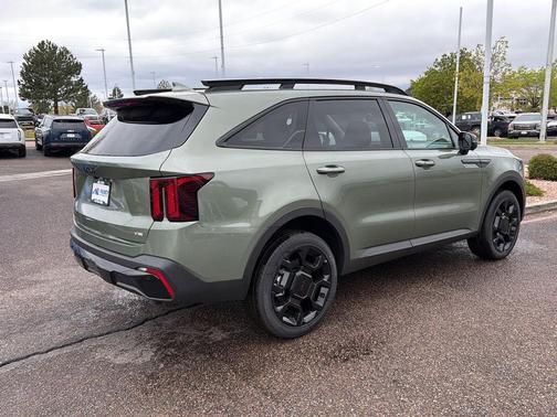 Jungle Green 2026 Kia Sorento SX