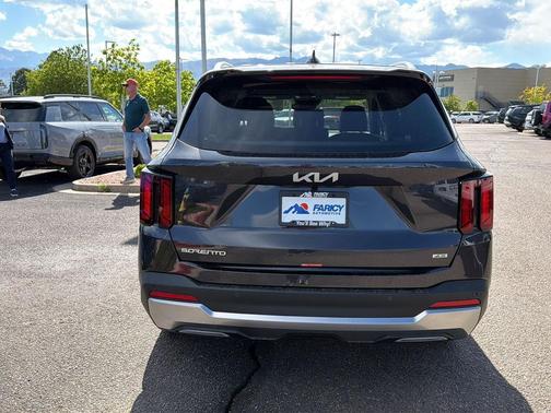 Panthera Metal 2026 Kia Sorento S