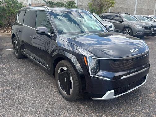 Panthera Metal 2024 Kia EV9 Land