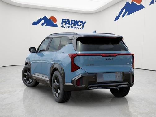 Frost Blue/Black Roof 2027 Kia Seltos X-Line S