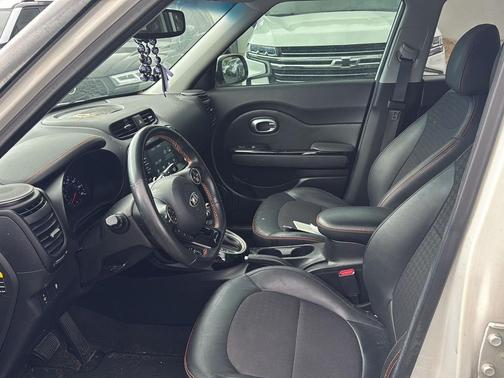 Clear White 2018 Kia Soul !