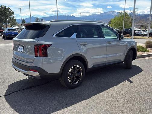 Wolf Gray 2026 Kia Sorento S