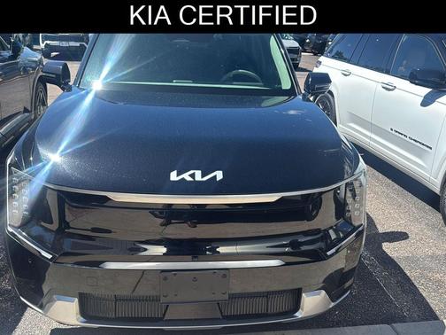 Aurora Black Pearl 2024 Kia EV9 Land