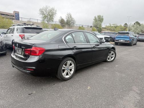 Black Sapphire Metallic 2018 BMW 330 xDrive