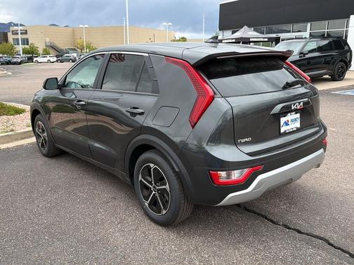 Interstellar Gray 2026 Kia Niro LX