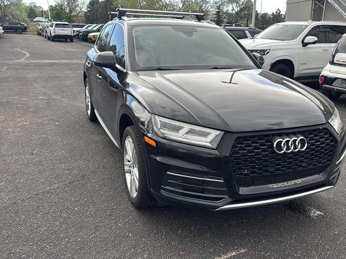 Brilliant Black 2018 Audi Q5 2.0T Premium Plus