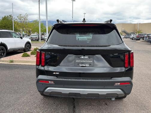 Ebony Black 2023 Kia Sorento SX