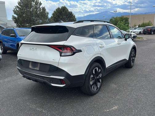 Snow White Pearl 2024 Kia Sportage Plug-In Hybrid X-Line