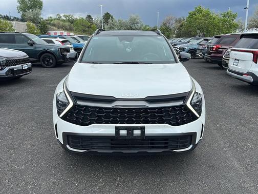 Snow White Pearl 2024 Kia Sportage Plug-In Hybrid X-Line