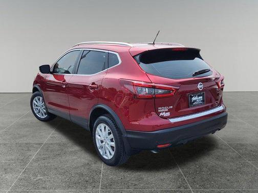 2022 Nissan Rogue Sport SV