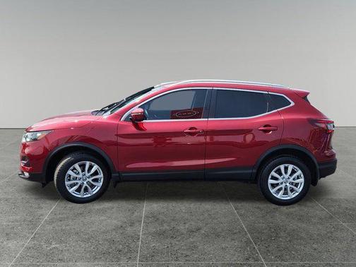 2022 Nissan Rogue Sport SV