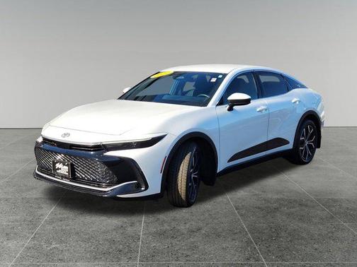 2024 Toyota Crown XLE