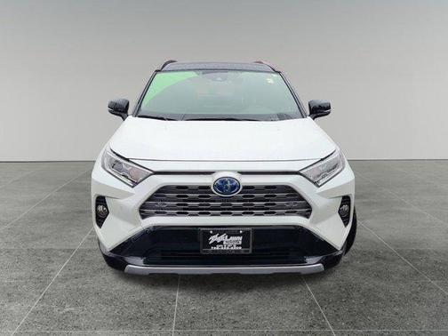 2019 Toyota RAV4 Hybrid SE