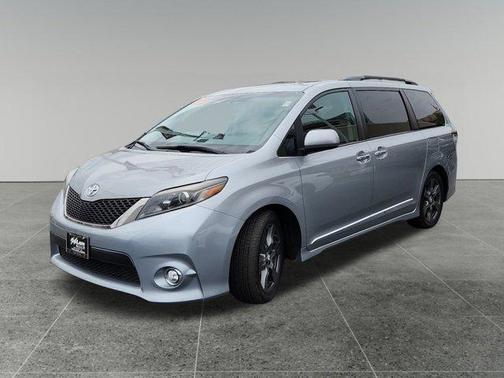 2017 Toyota Sienna SE