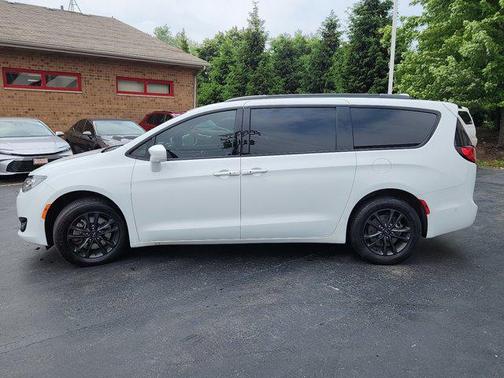 2020 Chrysler Pacifica L