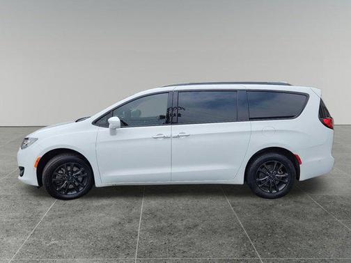 2020 Chrysler Pacifica L