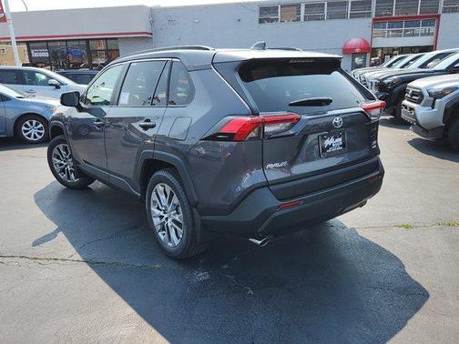 2025 Toyota RAV4 XLE Premium