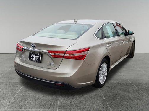 2013 Toyota Avalon Hybrid XLE Premium